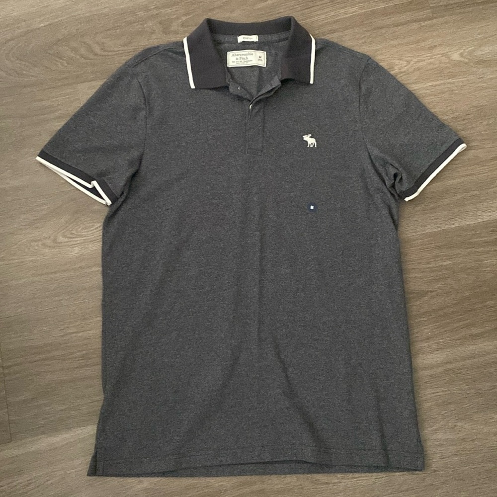 •NWOT• Abercrombie Men Stretch Polo in Medium